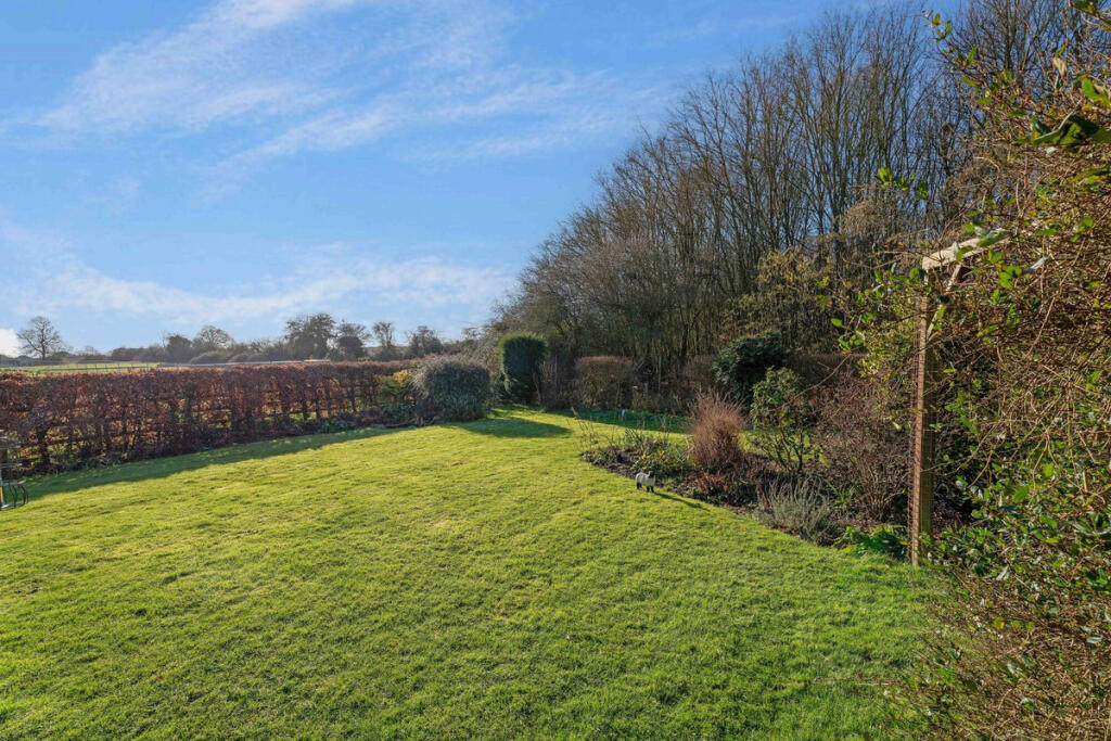 Additional property image - The Malins, Warwick, Warwickshire CV34 6QU