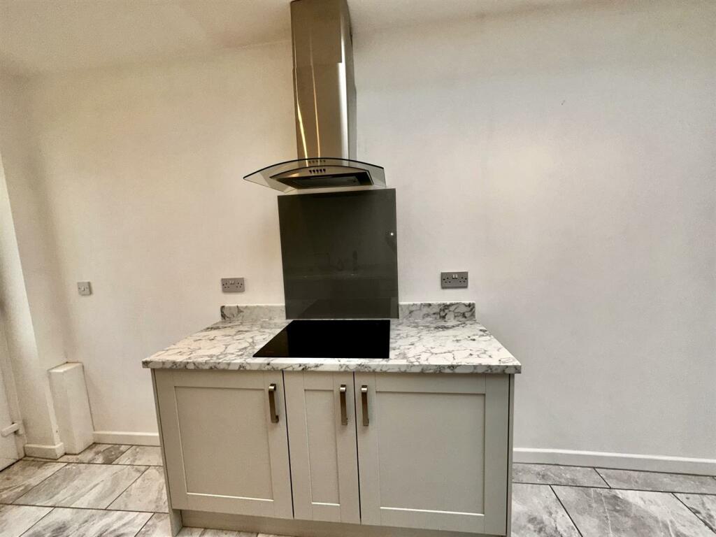 Additional property image - Throne Crescent, Rowley Regis
