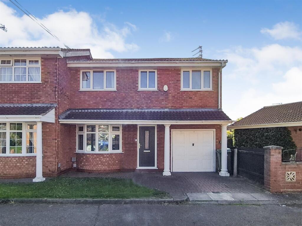 Main image of property: Oak Close, Wirral