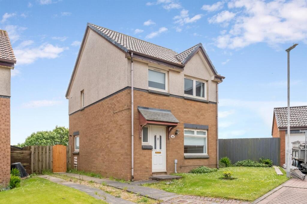 3 bedroom detached house