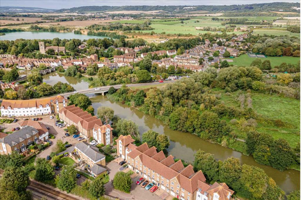 4 bedroom terraced house for sale in Medway Court, Aylesford, Kent