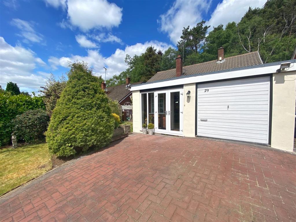 3 bedroom bungalow for sale in Rugeley Road, Hednesford, WS12