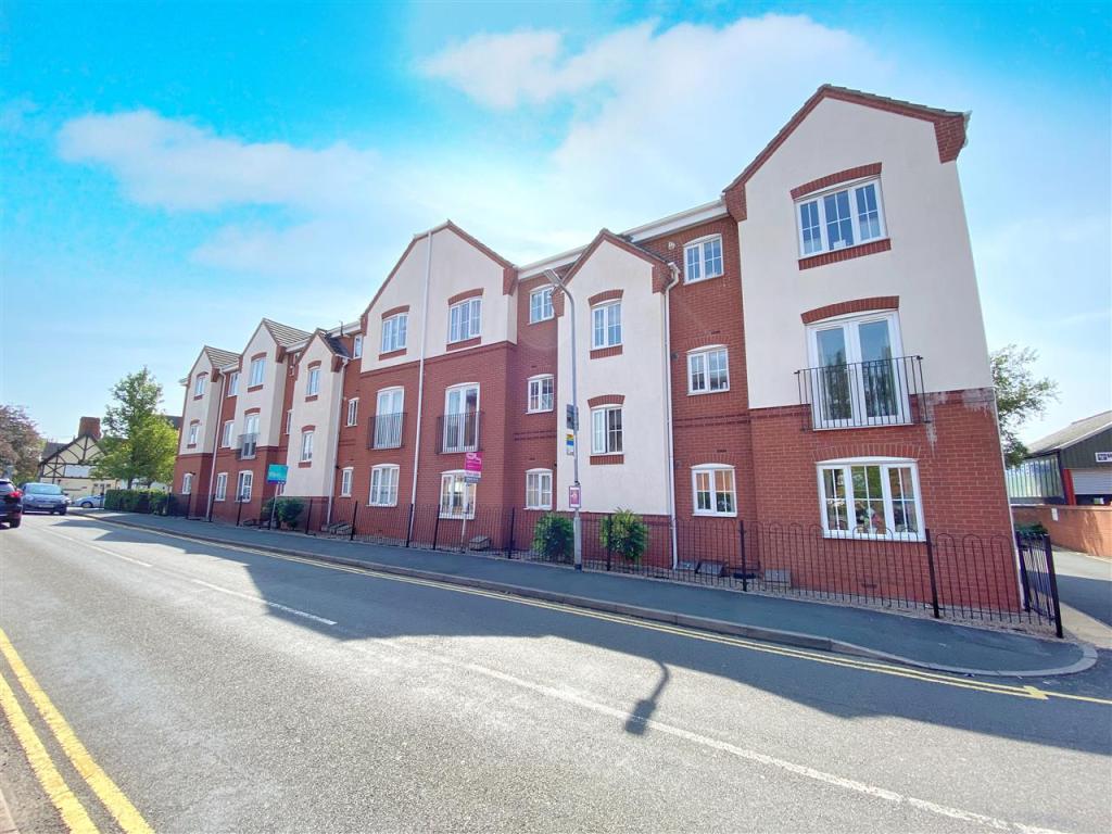 2 bedroom apartment for sale in Penkridge Court, New Penkridge Road