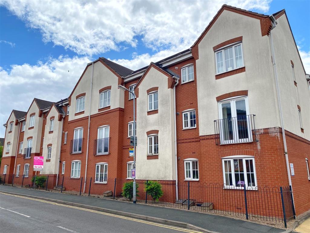 2 bedroom apartment for sale in Penkridge Court, New Penkridge Road