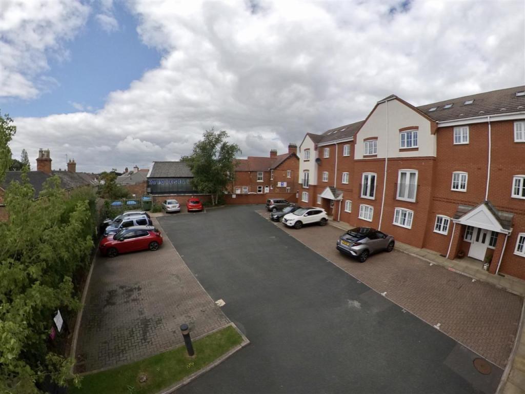 2 bedroom apartment for sale in Penkridge Court, New Penkridge Road