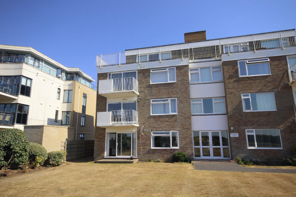 2 bedroom ground floor flat for sale in Beatrice Court Milford on