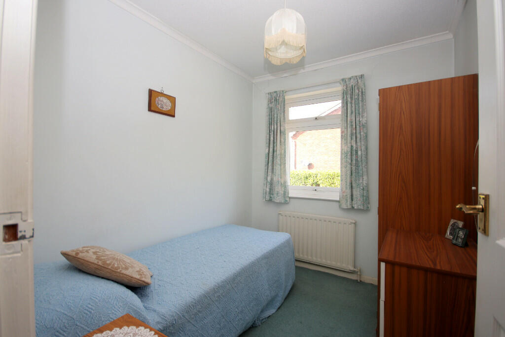 3 bedroom terraced house for sale in Lyndale Close, Milford on Sea, SO41