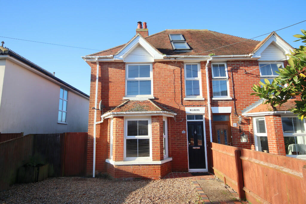4 bedroom semidetached house for sale in Carrington Lane, Milford on