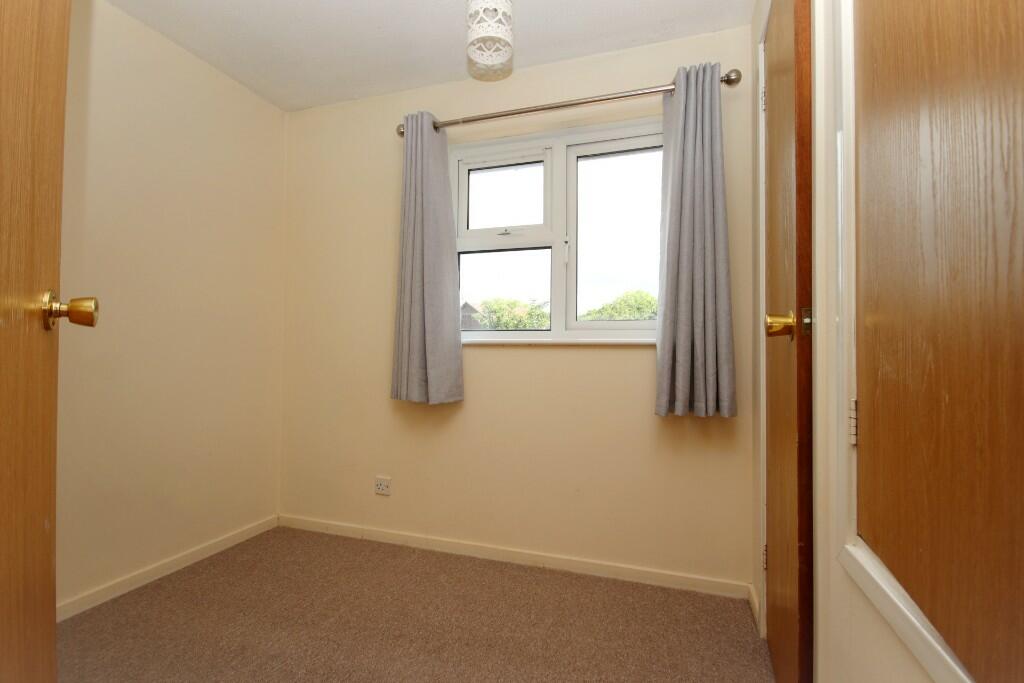 Additional property image - Breamore Close, New Milton