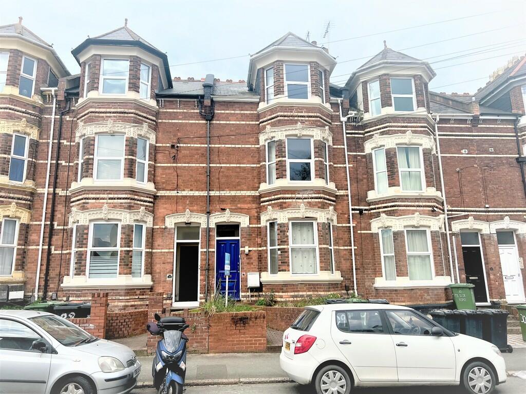 6 bedroom terraced house for sale in Polsloe Road, Heavitree, EX1