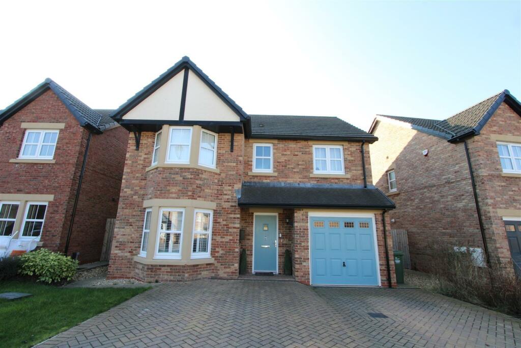4 bedroom detached house for sale in Applecross, Wynyard, Billingham, TS22