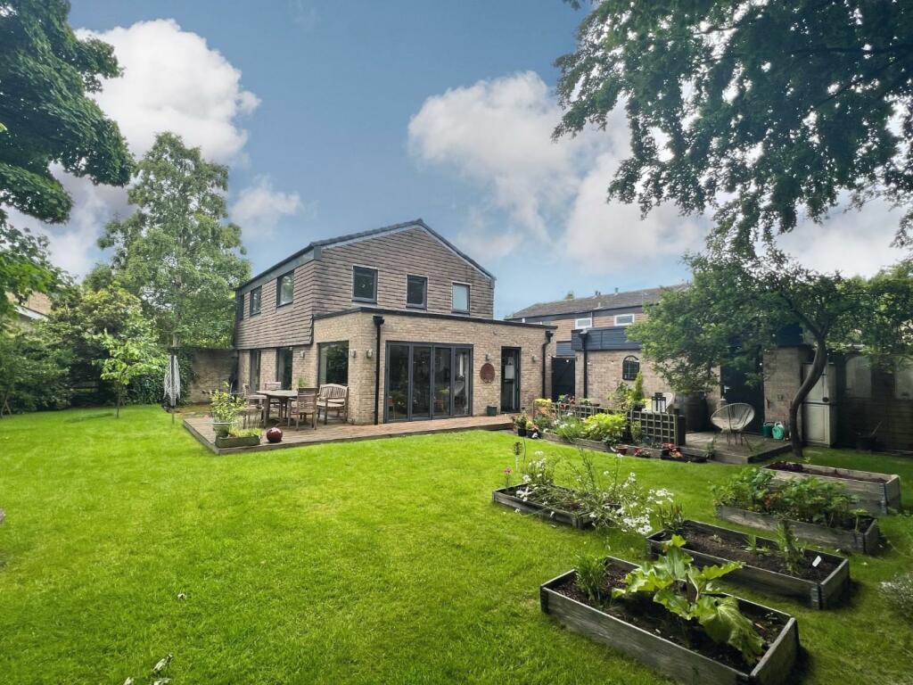 5 bedroom detached house for sale in Aykley Green, Whitesmocks, Durham, DH1