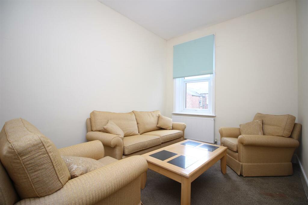 2 bedroom flat for rent in Warton Terrace, Heaton, Newcastle Upon Tyne, NE6