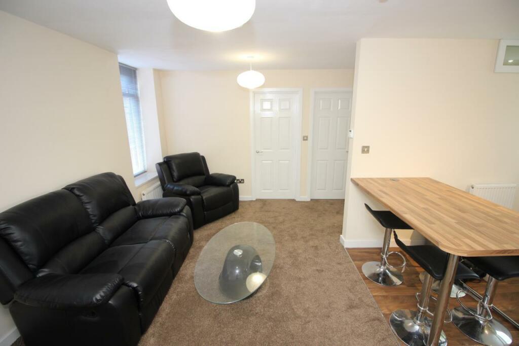 2 bedroom apartment for rent in Station Road, South Gosforth, Newcastle Upon Tyne, NE3
