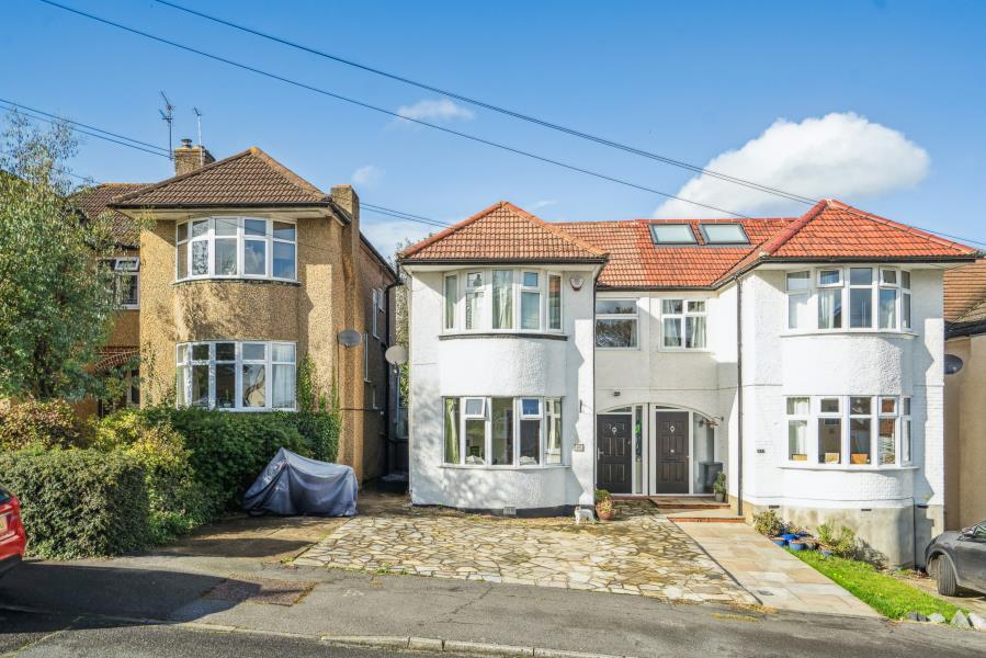 Main image of property: Oakleigh Drive, Croxley Green