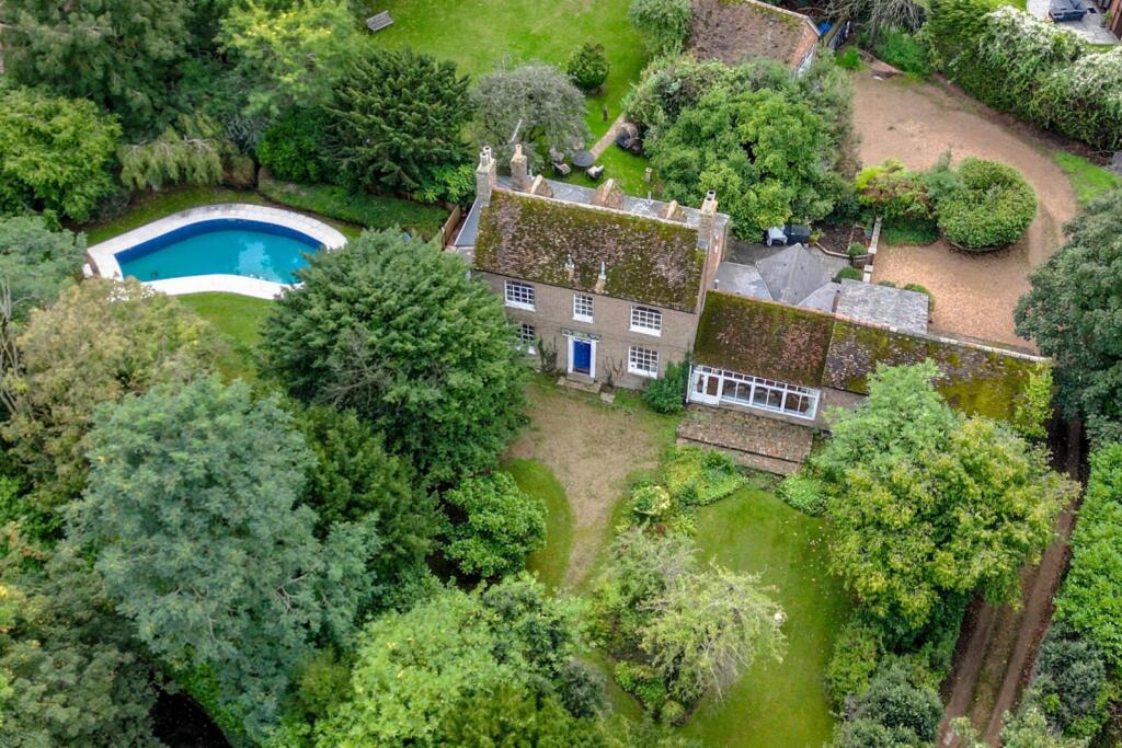 Main image of property: Cambridge Street, St. Neots, Cambridgeshire, PE19