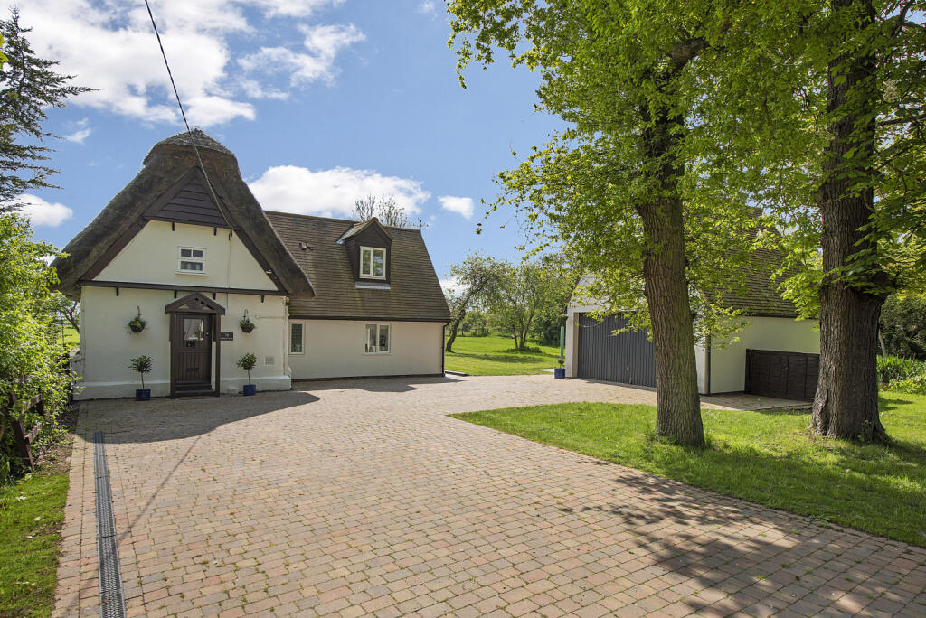Main image of property: High Street, Toseland, St Neots, Cambridgeshire, PE19