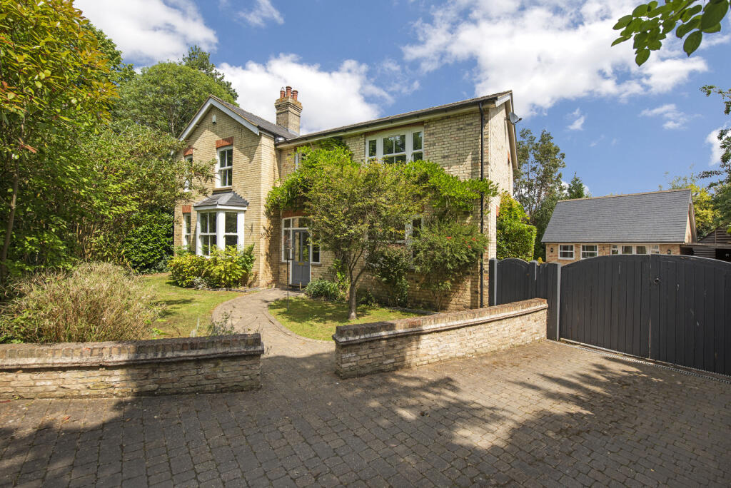 Main image of property: The Wilderness, St. Ives, Cambridgeshire, PE27