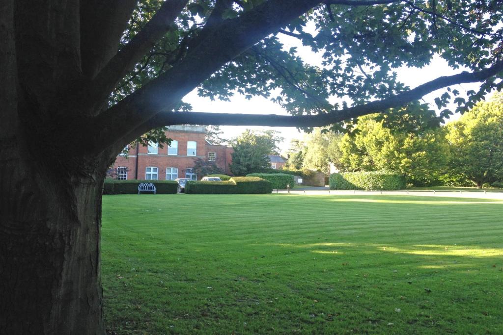 2 bedroom apartment for sale in Litley Court, Hampton Park Road