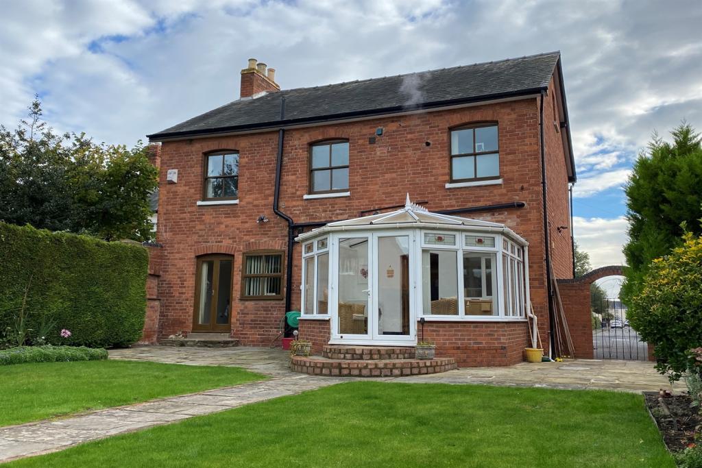 5 bedroom detached house for sale in Ingestre Street, Whitecross