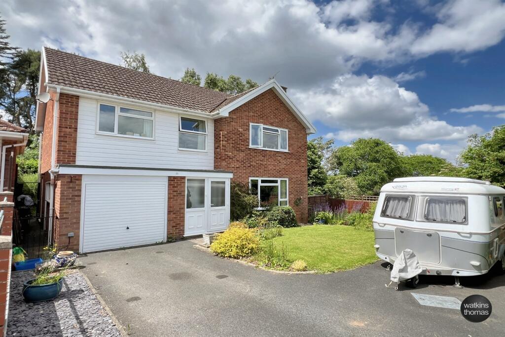 4 bedroom detached house for sale in Loder Drive, Off Venns Lane
