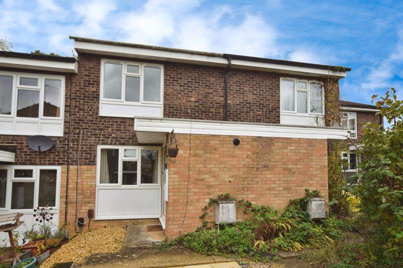 Main image of property: Cornwallis Close, Bromham