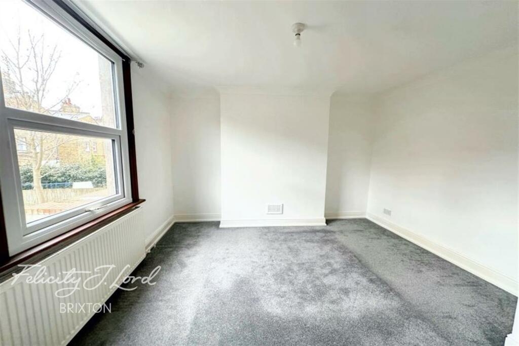 2 bedroom flat for rent in Tulse Hill, London, SW2