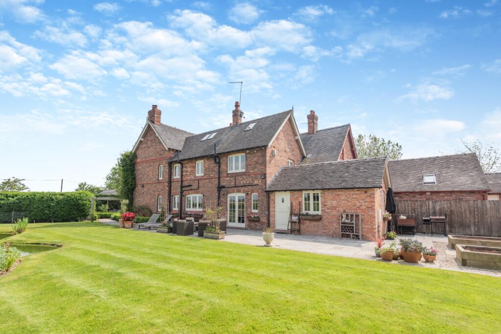 Main image of property: Wrexham Road, Ridley, Tarporley, Cheshire, CW6 9RZ