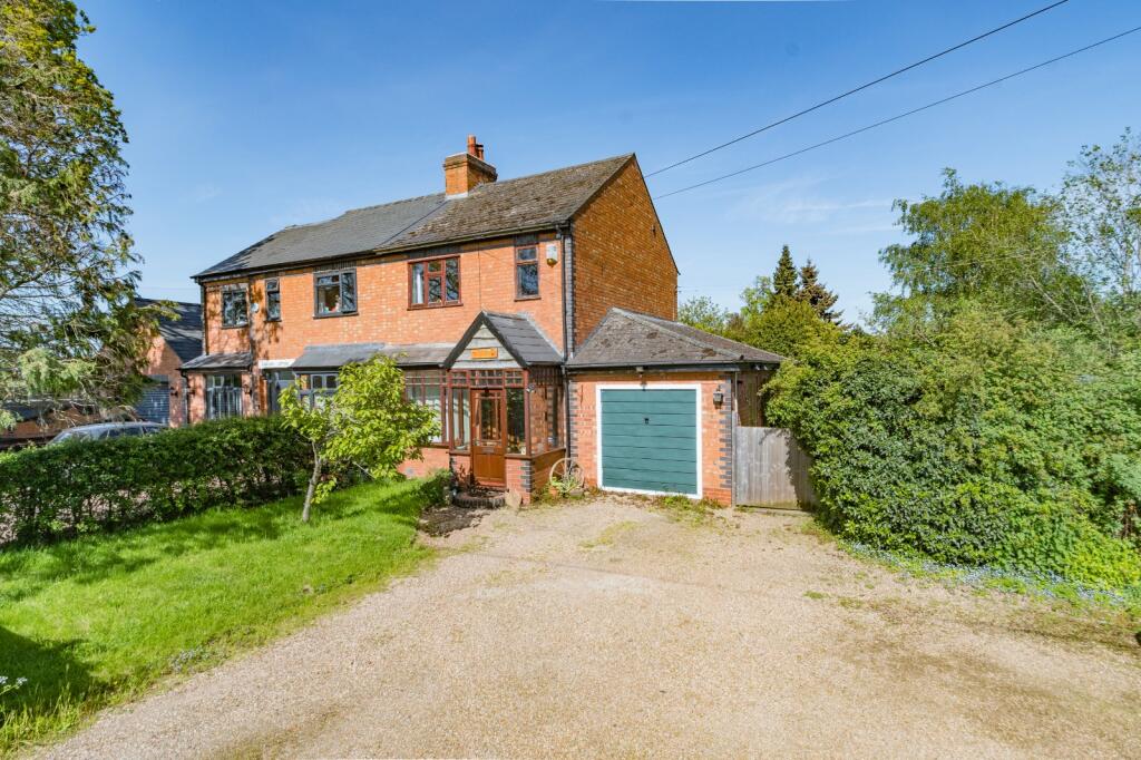 3 bedroom semidetached house for sale in Icknield Street, Beoley