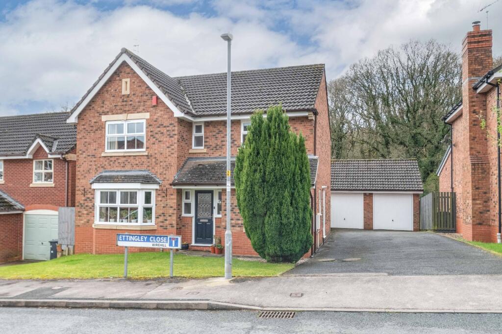 4 bedroom detached house for sale in Ettingley Close, Wirehill, Redditch, Worcestershire, B98