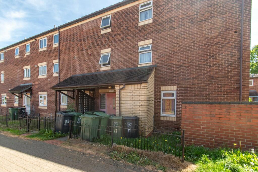 1 bedroom apartment for sale in Cropthorne Close, Woodrow North