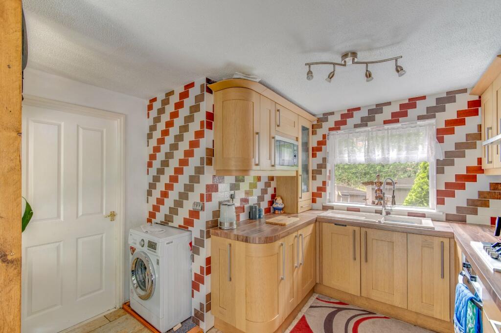 Additional property image - Northleach Close, Church Hill North, Redditch, Worcestershire, B98
