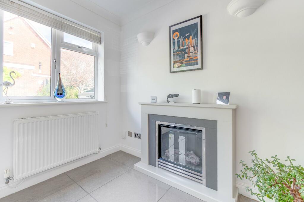 Additional property image - Oakridge Close, Church Hill North, Redditch, B98
