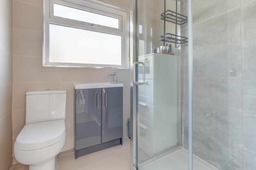 Additional property image - Oakridge Close, Church Hill North, Redditch, B98