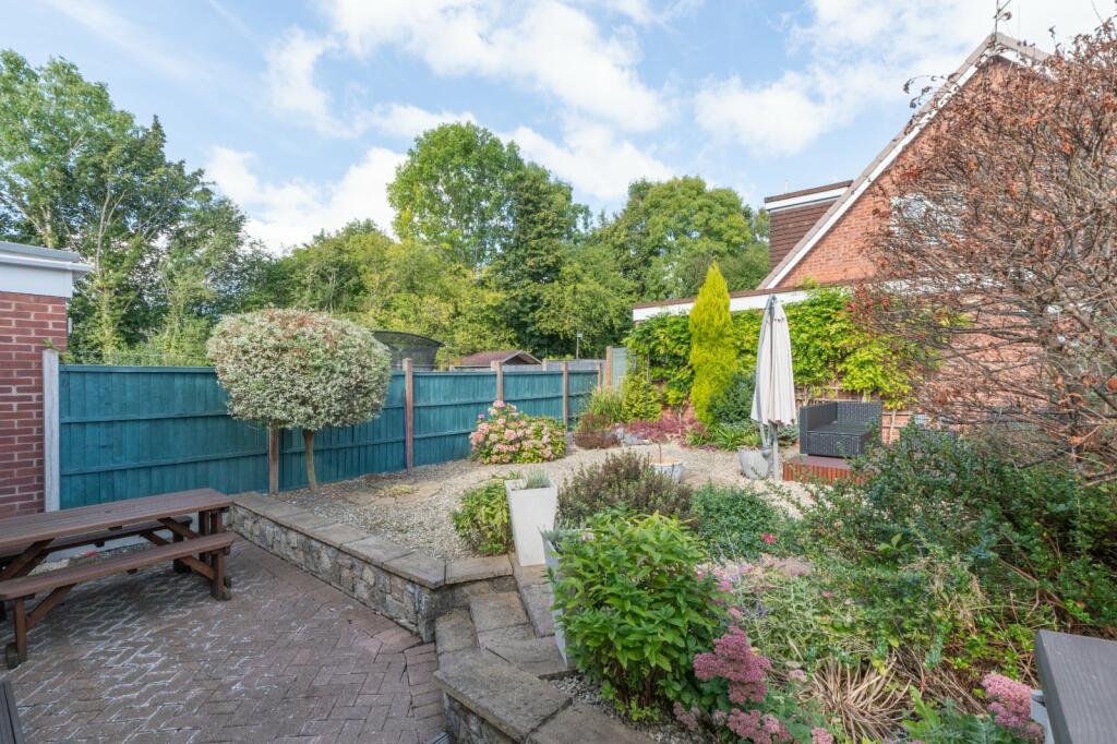 Additional property image - Oakridge Close, Church Hill North, Redditch, B98