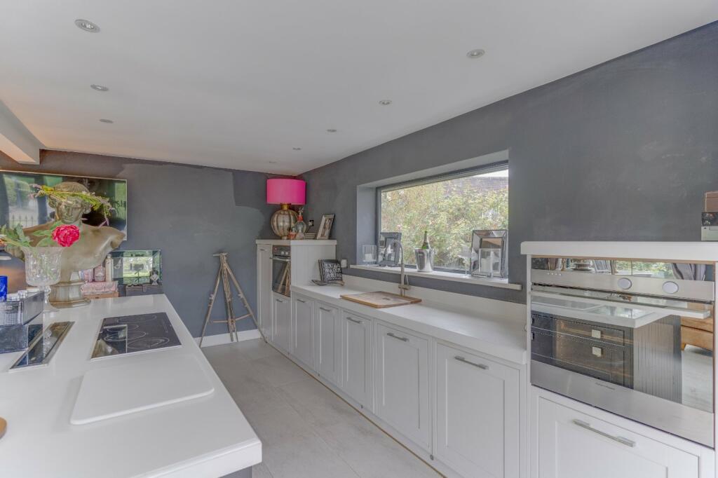 Additional property image - Pratts Lane, Mappleborough Green, Studley, Warwickshire, B80