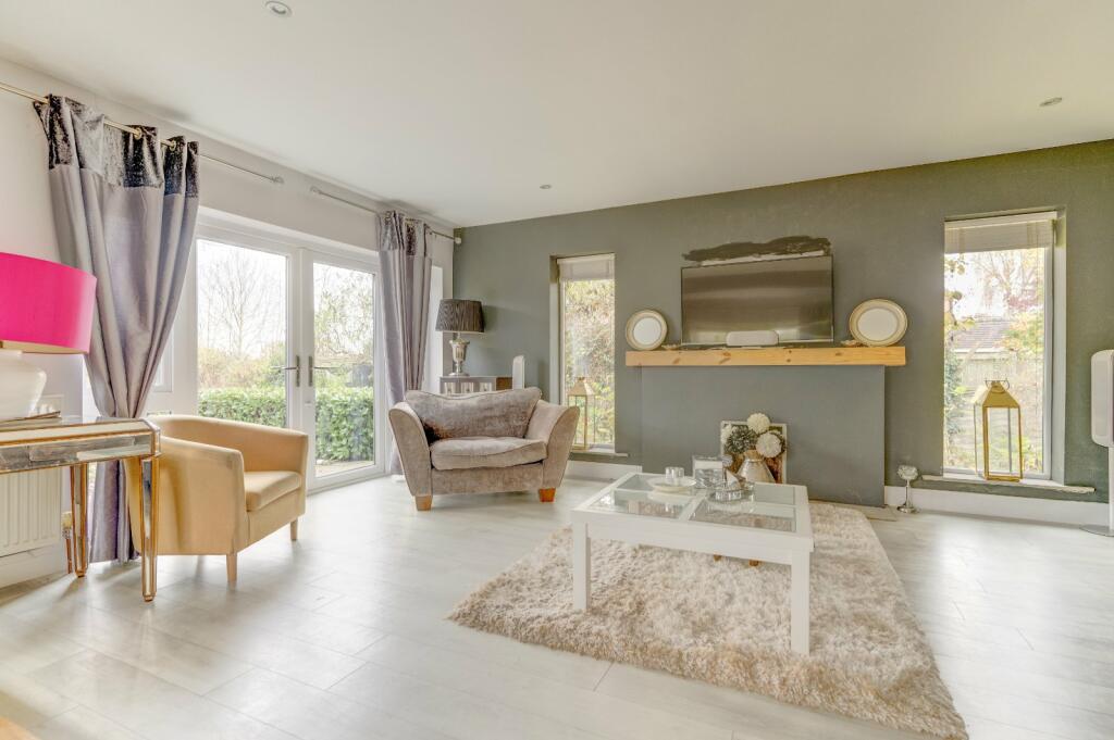 Additional property image - Pratts Lane, Mappleborough Green, Studley, Warwickshire, B80