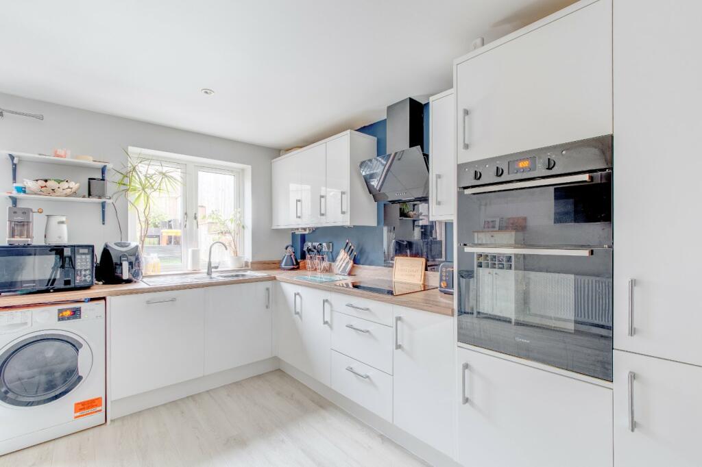Additional property image - Redditch Road, Studley, Warwickshire, B80