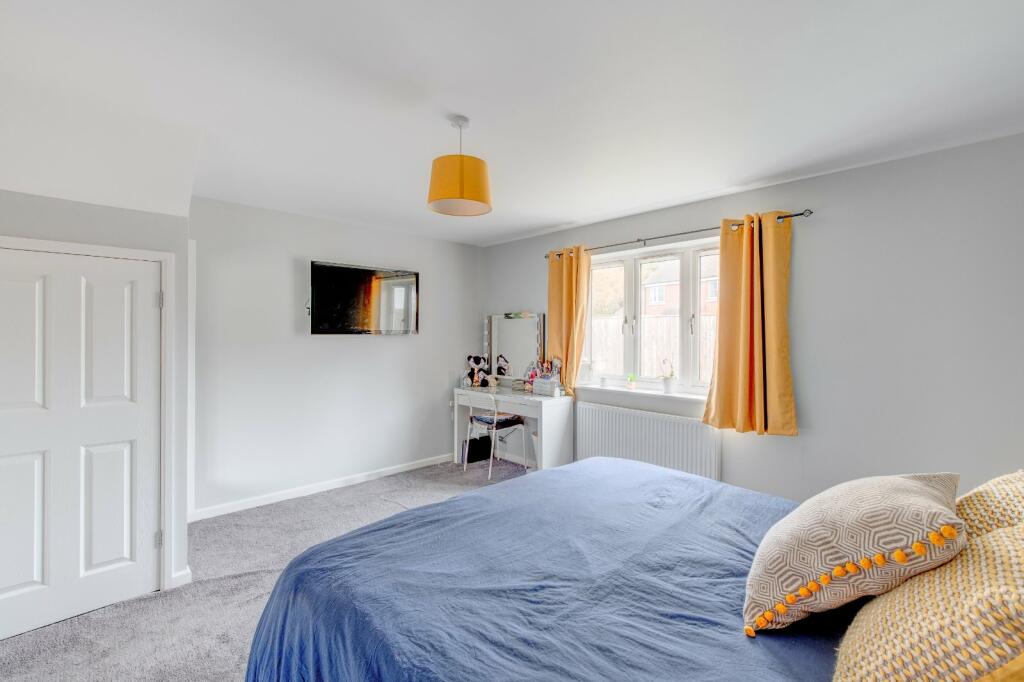Additional property image - Redditch Road, Studley, Warwickshire, B80