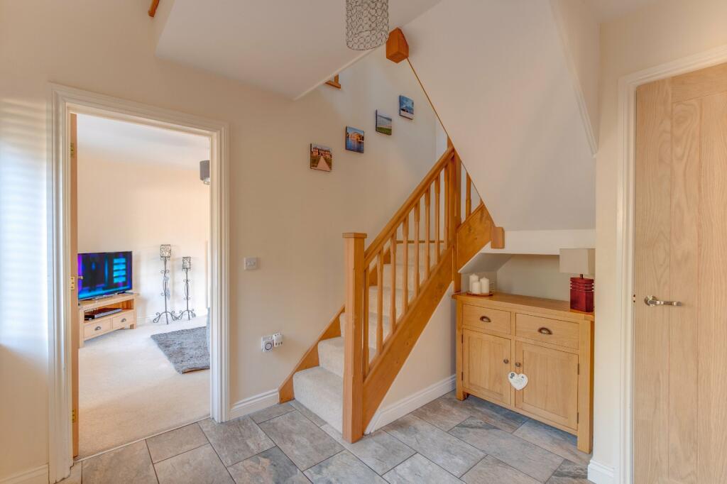 Additional property image - Upper Hall Close, Ipsley, Redditch, B98