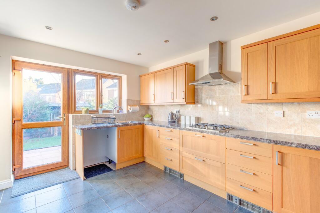 Additional property image - Upper Hall Close, Ipsley, Redditch, B98