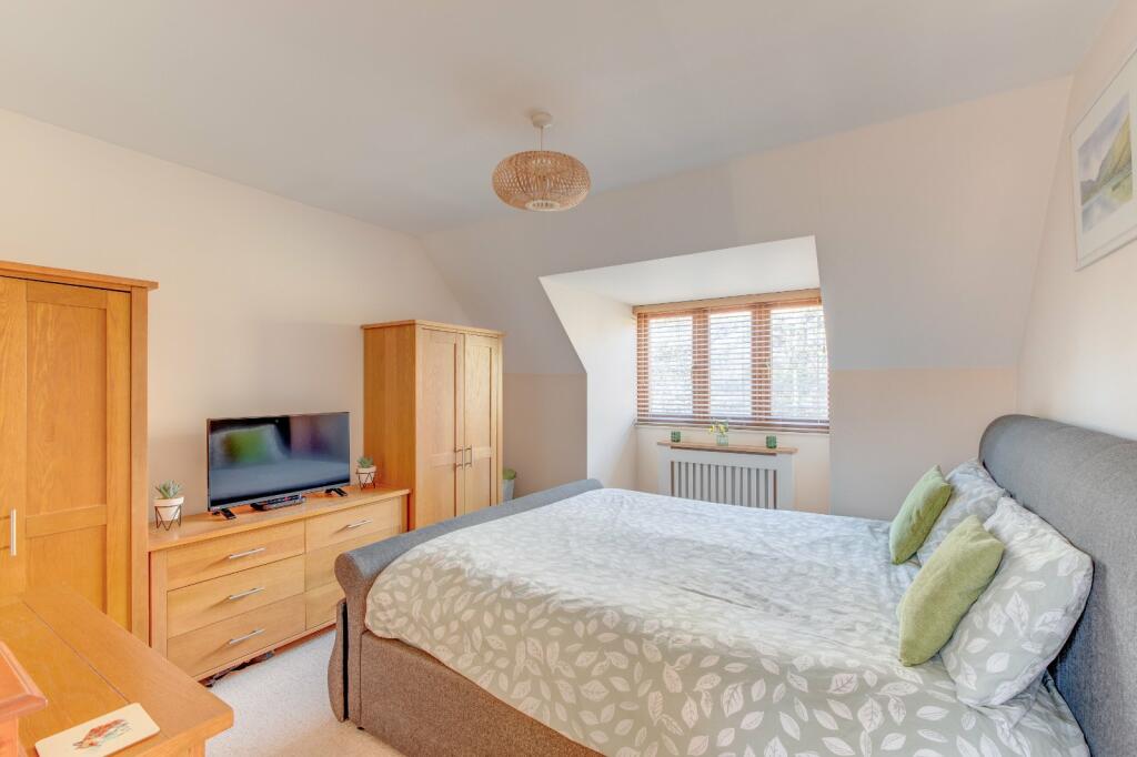 Additional property image - Upper Hall Close, Ipsley, Redditch, B98