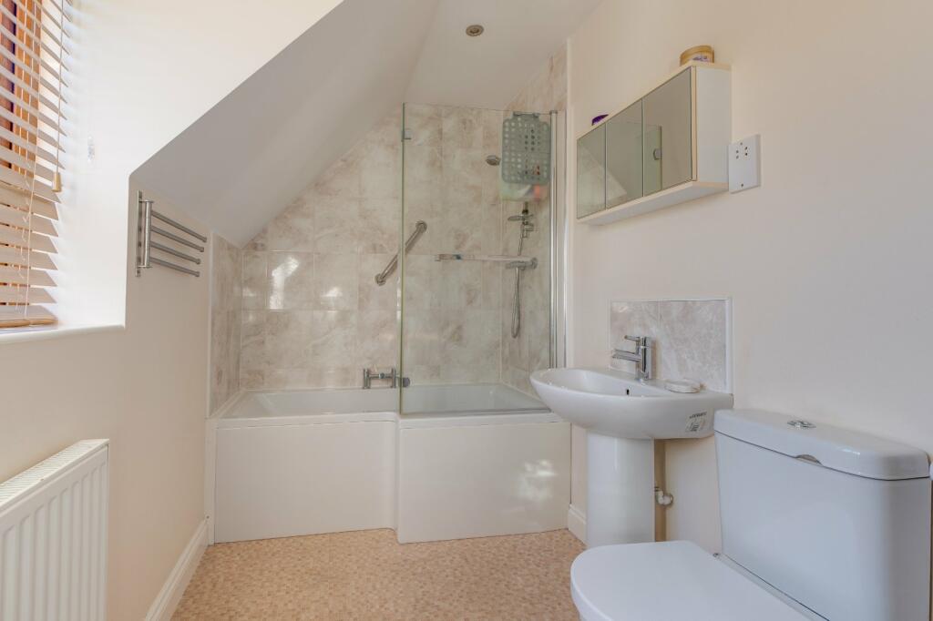 Additional property image - Upper Hall Close, Ipsley, Redditch, B98