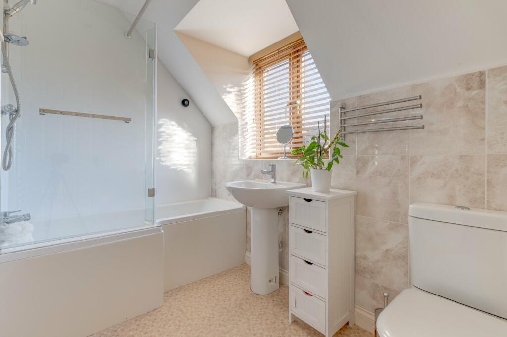 Additional property image - Upper Hall Close, Ipsley, Redditch, B98