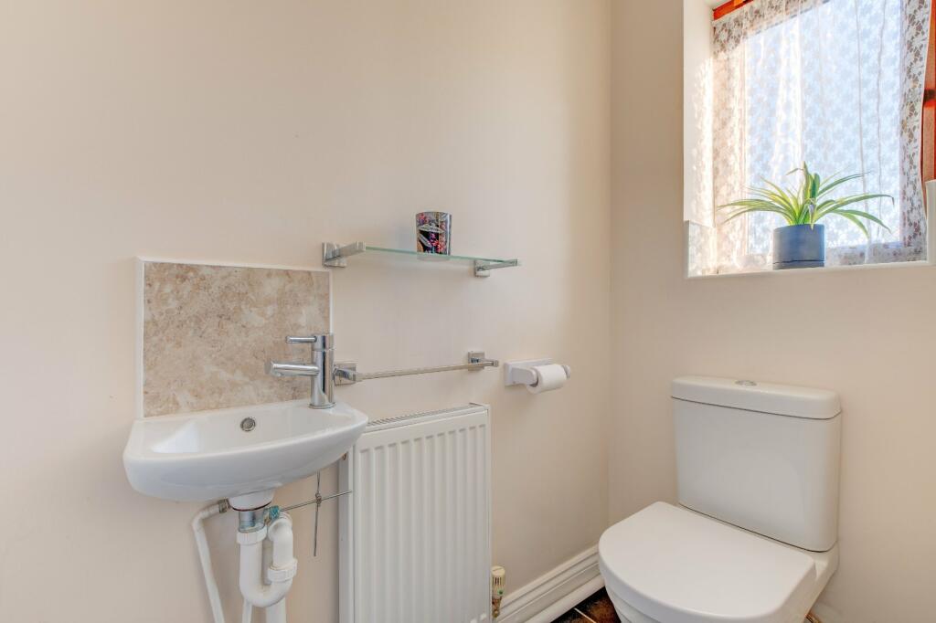 Additional property image - Upper Hall Close, Ipsley, Redditch, B98