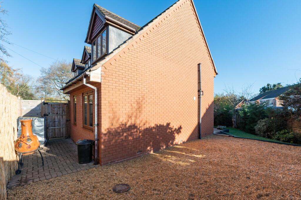 Additional property image - Upper Hall Close, Ipsley, Redditch, B98