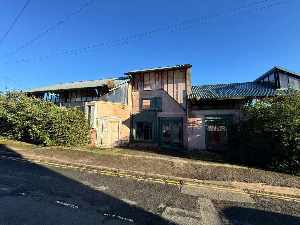 Additional property image - Marble Alley, Studley, Warwickshire, B80