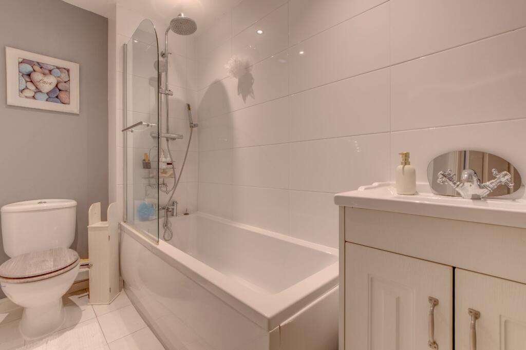 Additional property image - Britannia Close, Smallwood, Redditch, B98