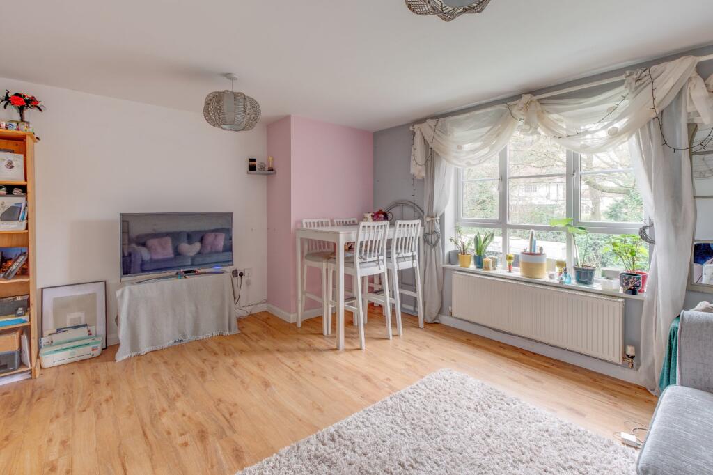 Additional property image - Britannia Close, Smallwood, Redditch, B98