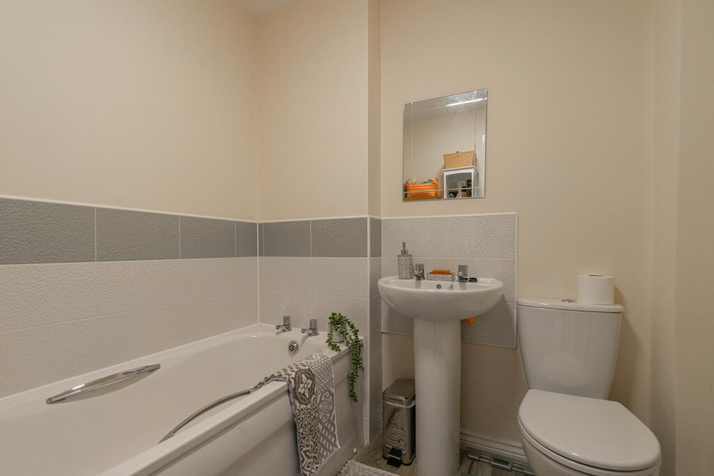 Additional property image - Kemble Street, Redditch, Worcestershire, B98